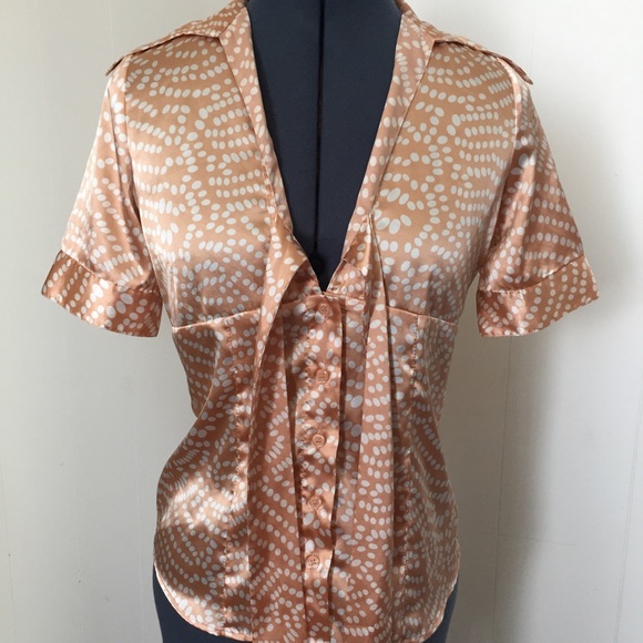 BCBGMAXAZRIA Tie Front Collared Polka Dot Top - Picture 5 of 6